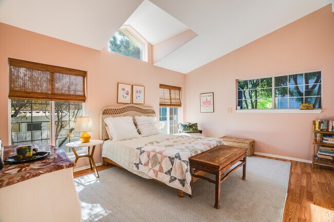 Foto del edificio - 1169 Aztec