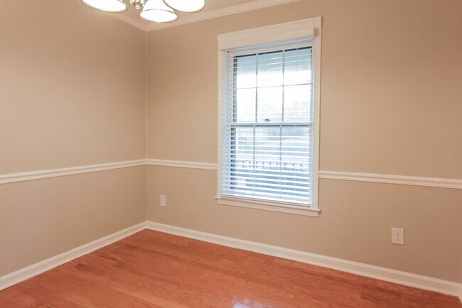 Foto del edificio - 4134 Glenroy Dr
