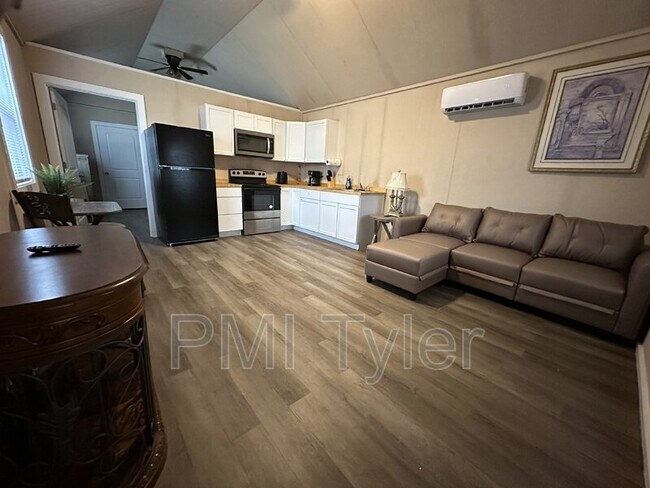 Foto del edificio - 2060 FM 450 S