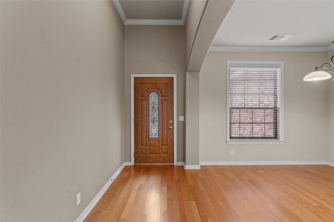 Foto del edificio - 4220 John's Light Dr