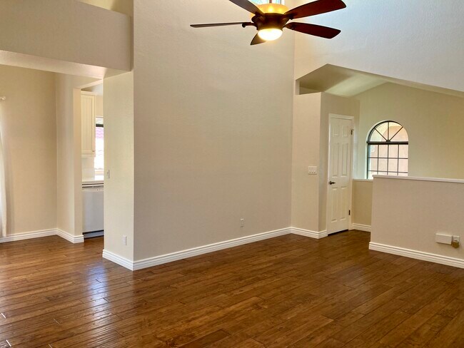 Attractive Architectural Details - 5640 E Bell Rd