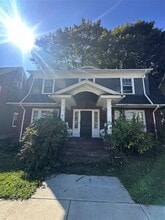 Building Photo - 15 Lincoln Ave