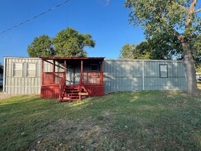Building Photo - 213 N Criswell St