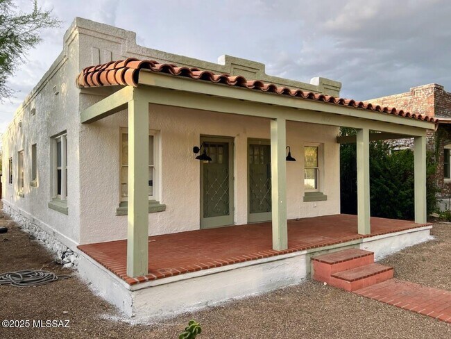 Foto del edificio - 2027 E Hawthorne St