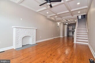 Building Photo - 2644 E Hoffman St