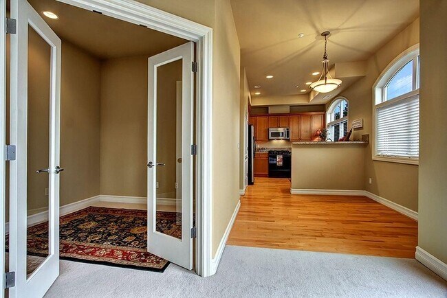 Foto del edificio - 10398 NE 17th St