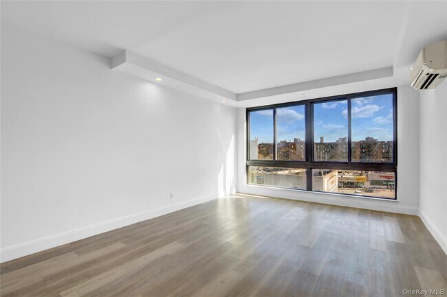 Foto del edificio - 4516 83rd St