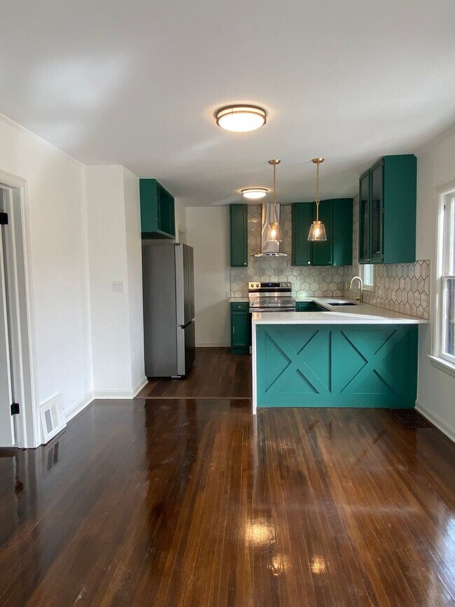Foto del edificio - Beautifully Remodeled Home