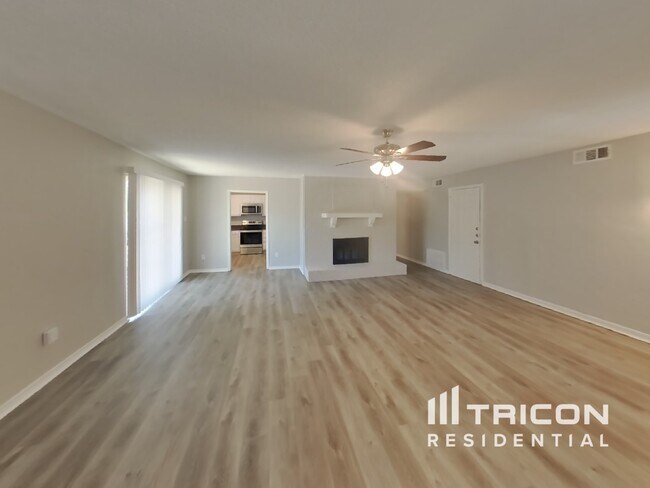 Foto del edificio - 1210 Greenhill Drive Arlington TX