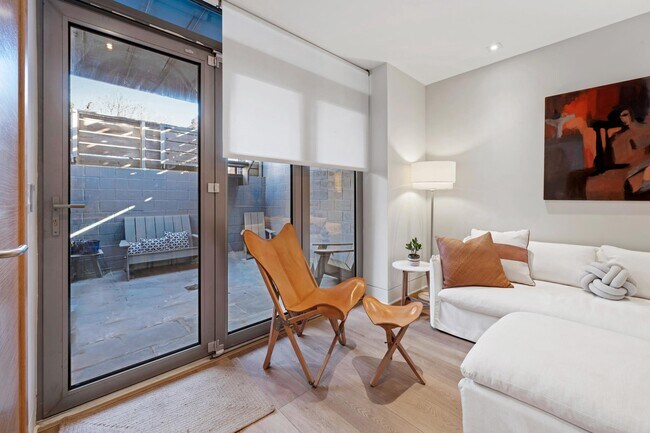 Foto del edificio - 1713 15th St NW