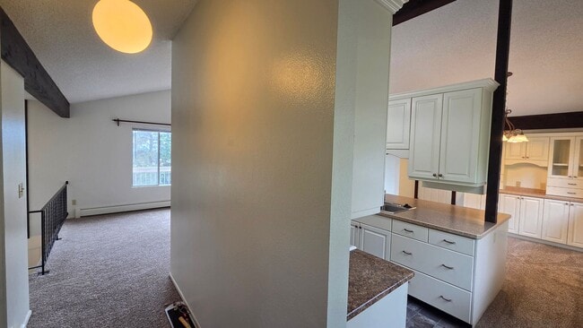 Building Photo - 411 Westview Dr