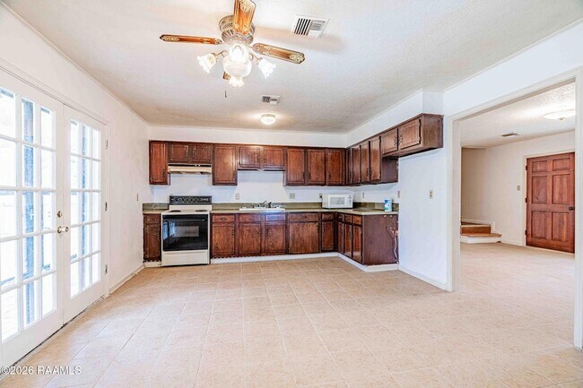 Foto del edificio - 222 Winsor Dr