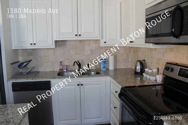 Building Photo - Nice Home in Spanish Lakes