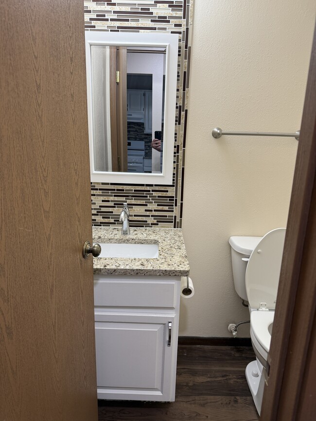 Foto del edificio - 2600 Adams St