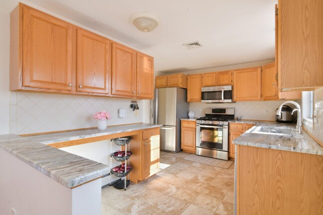 Foto del edificio - 53 Arrowwood Dr