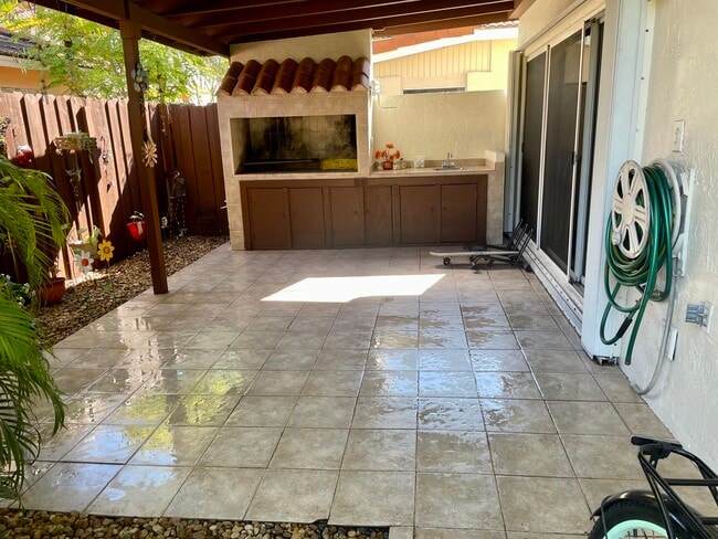 Photo - 5773 NW 99th Ave House