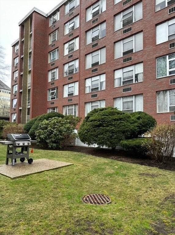 Foto principal - 20 Hammond Pond Pkwy