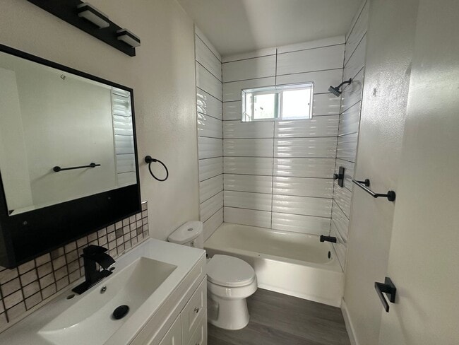 Photo - 115 W 86th Pl Apartment