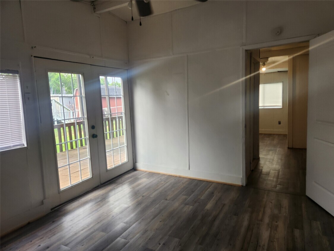 Foto del edificio - 4439 13th St