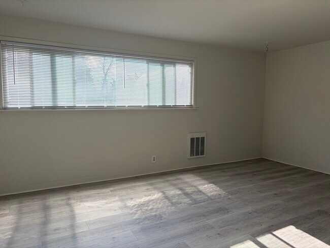 Foto del edificio - 5615 Phinney Ave N