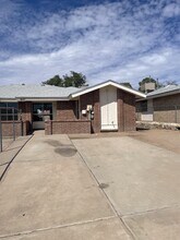 Building Photo - 847 Montera Rd