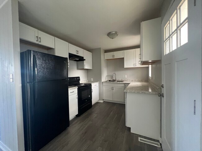 Building Photo - 407 Blackfoot Dr