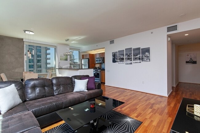 Foto del edificio - 321 Tenth Ave