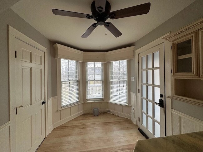 Foto del edificio - 800 E Belmont Ave