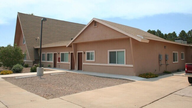 Building Photo - Mountain Vista Court