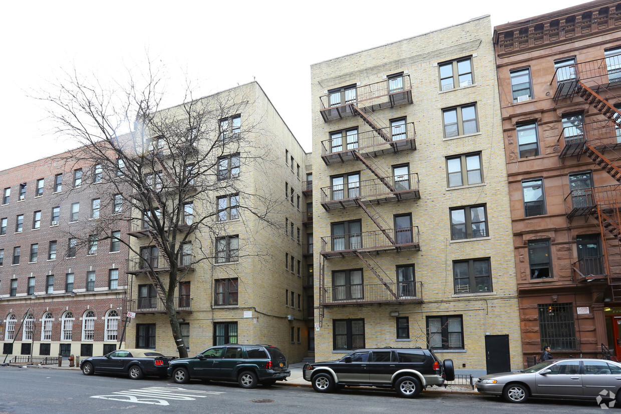 Foto principal - 131 W 137th St