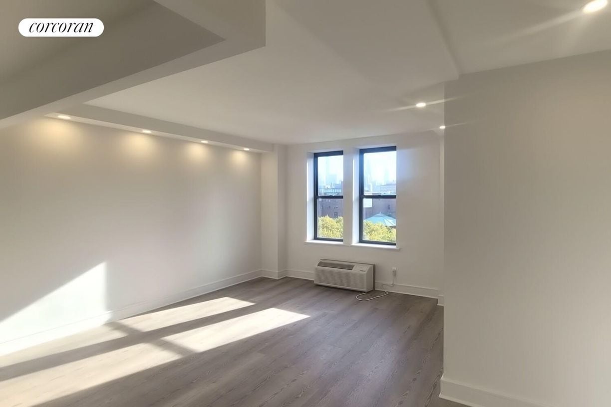 Foto principal - 45 W 81st St