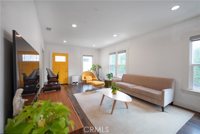 Foto del edificio - 1553 Talmadge St