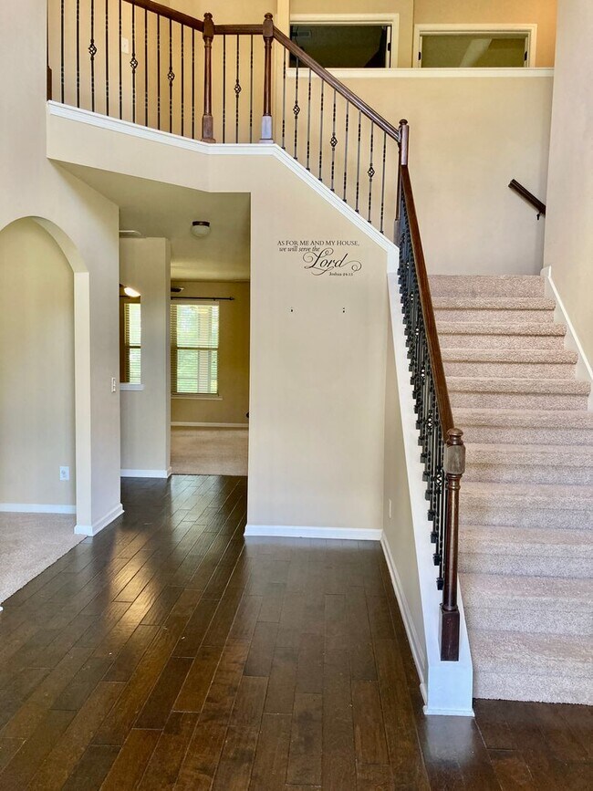 Building Photo - Spacious Grovetown Home