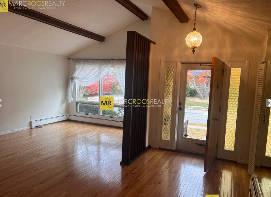 Primary Photo - 20 Mossdale Rd