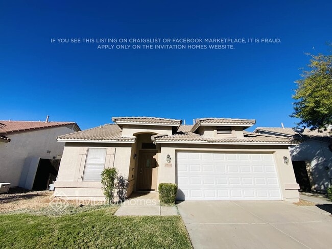 Building Photo - 2724 E Concho Ave