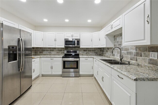 Foto del edificio - 15131 SW 58th St