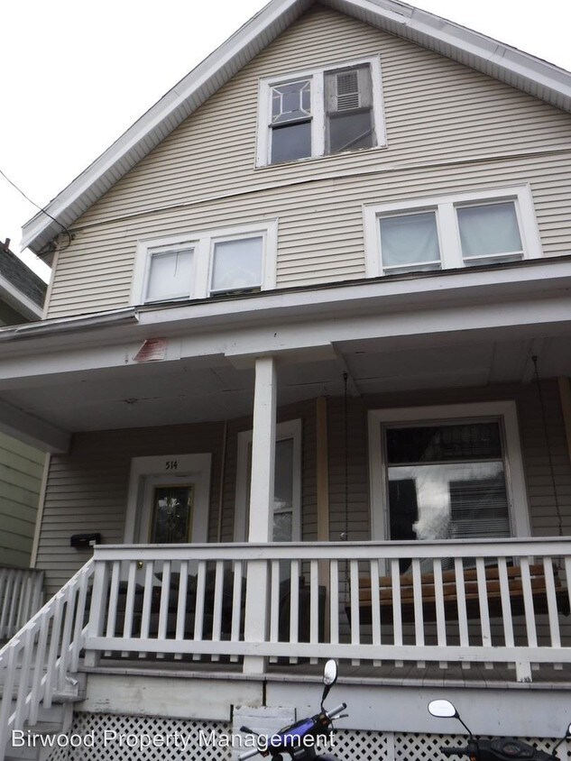 Foto principal - 6 br, 2 bath House - 514 W. Mifflin St.