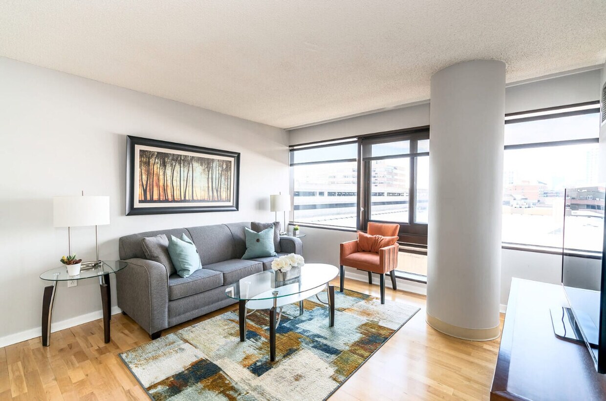 Foto principal - 127 Greyrock Pl