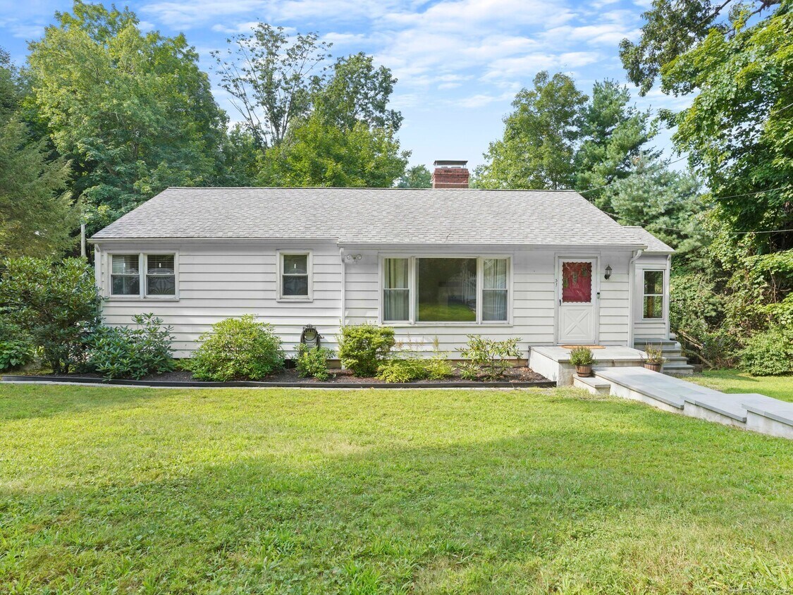 Primary Photo - 51 Interlaken Rd