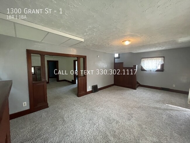 Foto del edificio - Large first level one bedroom one bathroom...