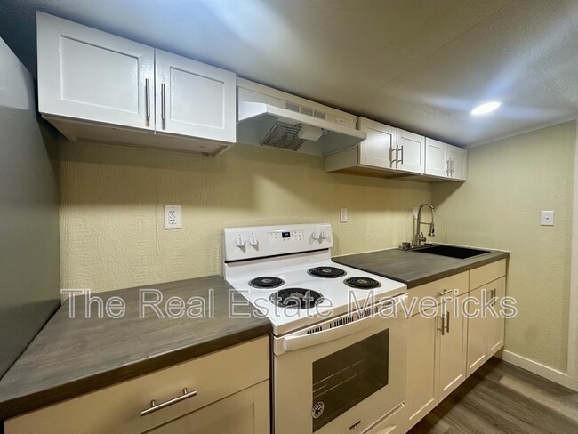 Foto del edificio - 5640 U.S. 41