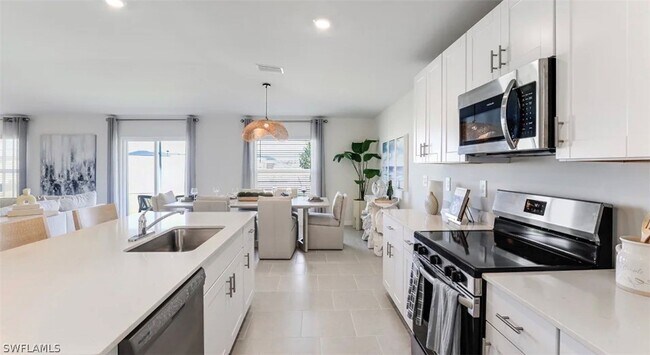 Foto del edificio - 329 Marta Dr