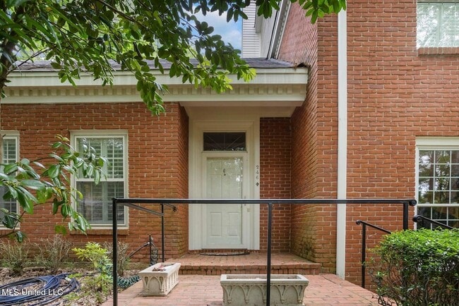 Foto del edificio - 246 Eastbrooke St