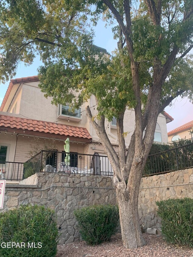 Foto principal - 4614 N Stanton St