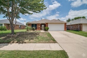 Building Photo - 2800 Spencer Cir