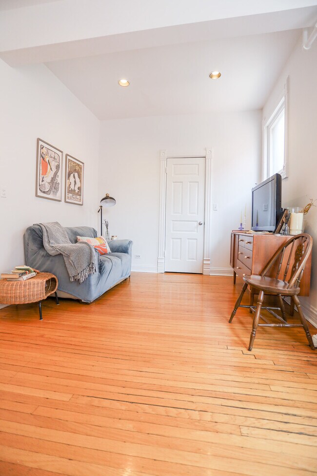 Foto del edificio - 165 W Menomonee St