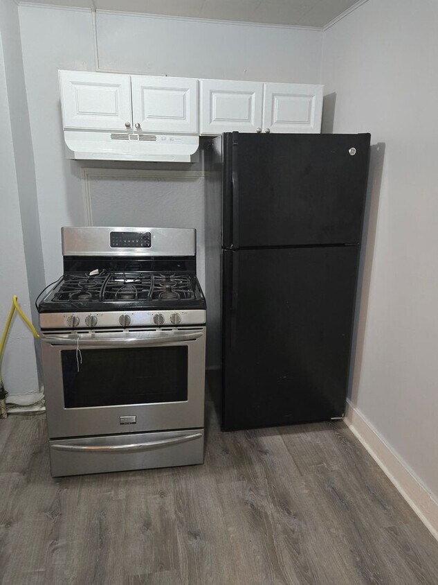 Building Photo - Charming 3BR Duplex in Rochester