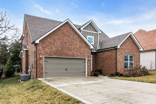 Building Photo - Awesome 4BE/2.5BA in the heart of Sango in Hereford Farm Subdivision!