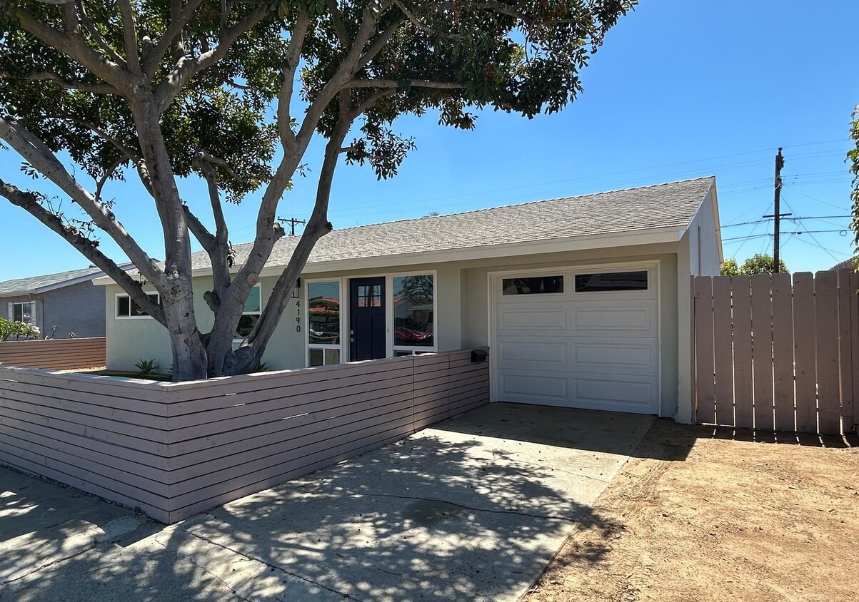 Primary Photo - Newly remodeled 3 Bedroom 1 Bath House