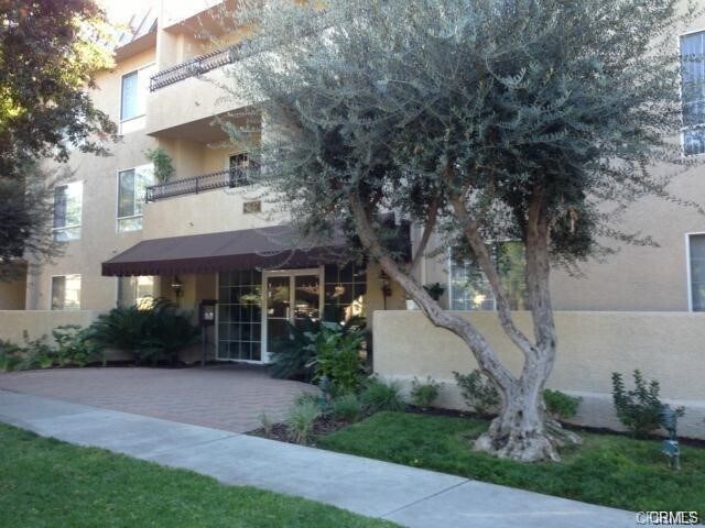 Foto del edificio - 4647 Willis Ave